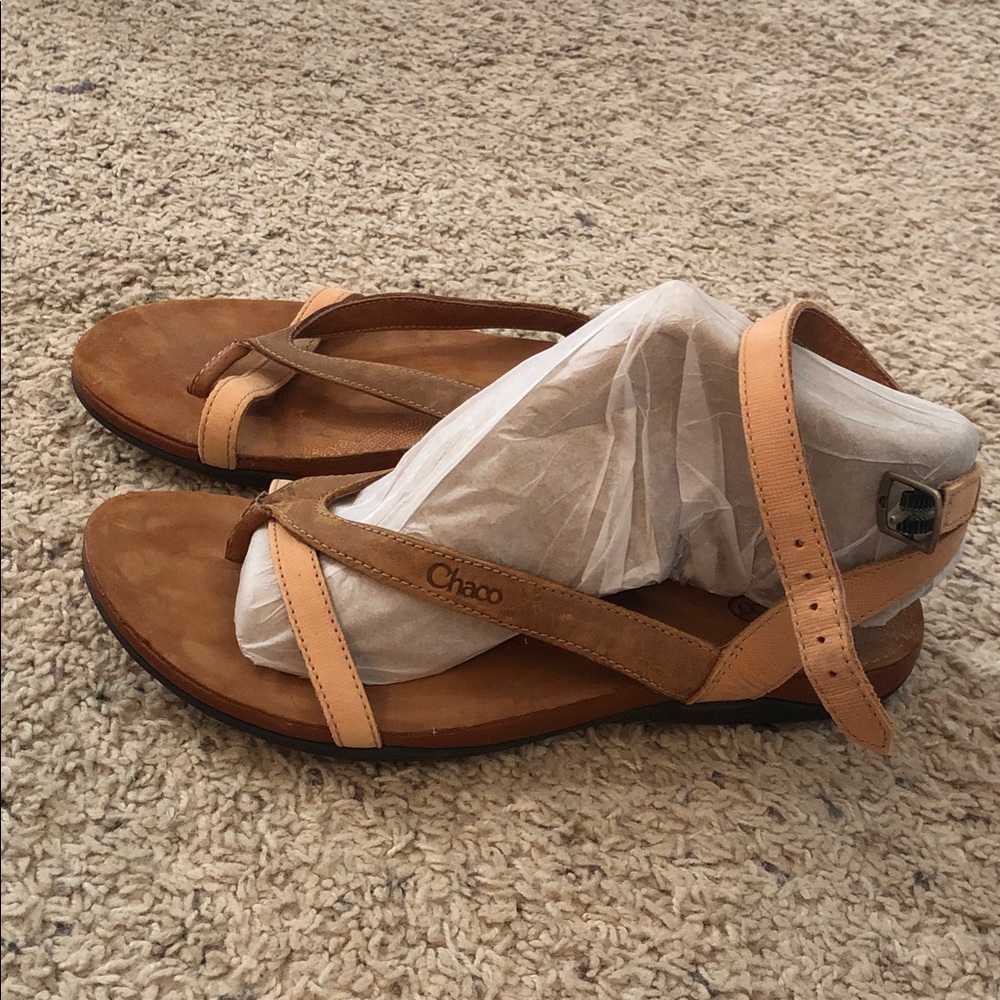 Chaco Women’s Tan Leather Strappy Sandal